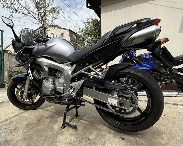 Yamaha FZ6 Fazer
