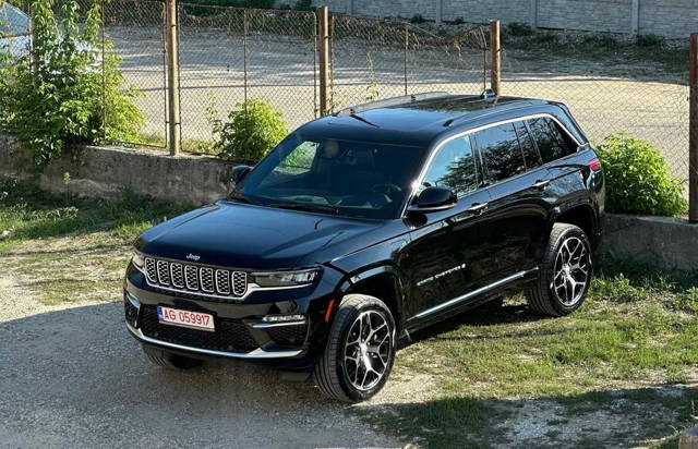 Jeep Grand Cherokee 4xe PHEV Summit Reserve