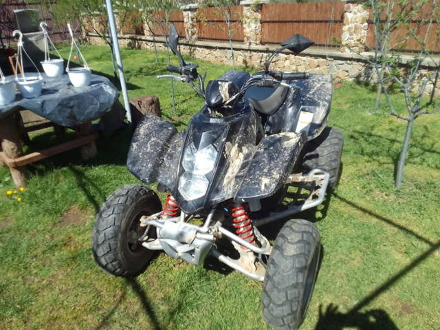 Vând ATV 450 cc, se afla. In judetul Arad