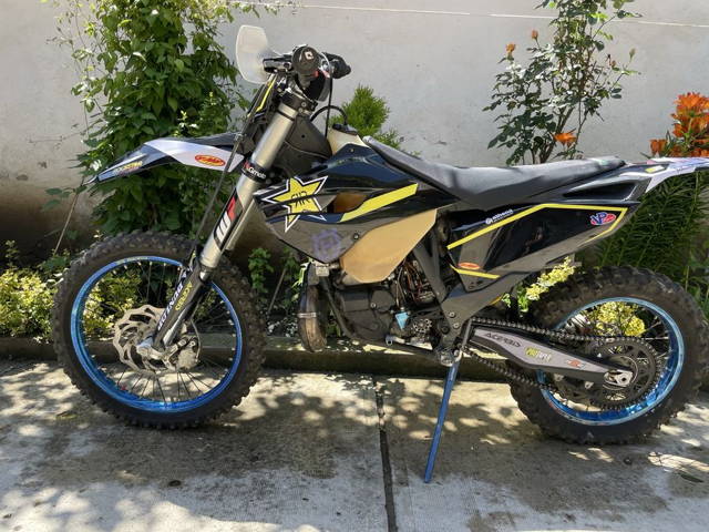 Vand Husaberg 250 2t enduro.