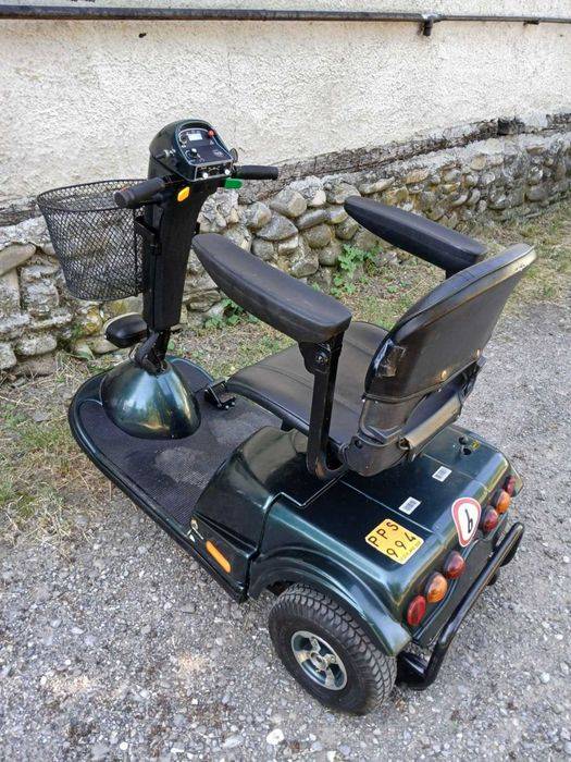 carucior electric scuter electric handicap dizabilitati batrani
