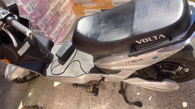 Vând scuter electric folosit foarte puțin