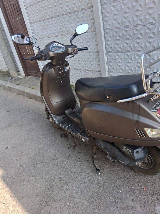 Scuter facă permis