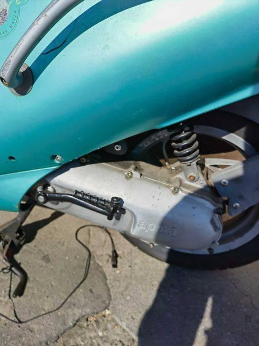 Vând. scuter. Motor în 2 timpi