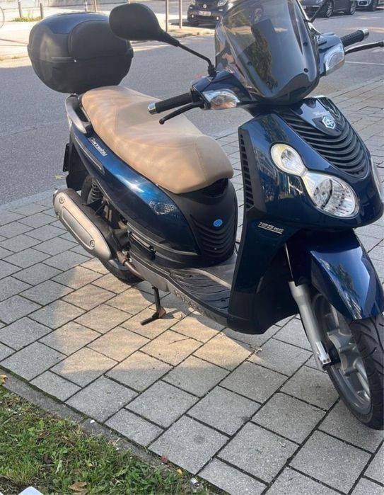 Piaggio Carnaby 125