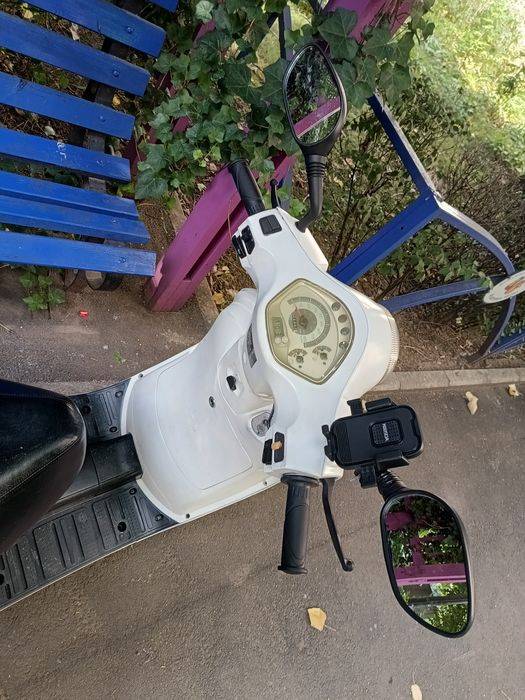 Vând scuter in stare buna de funcționare
