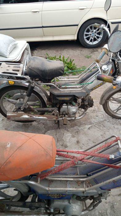 Scuter (moped) 50 CC cu patru viteze fara ambalaj manual.
