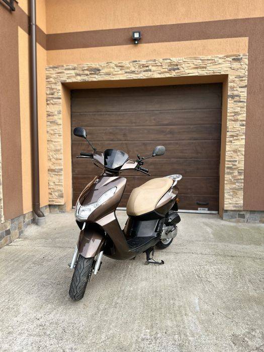 Scuter peugeot kisbee 2014 Inmatriculat,carte RAR