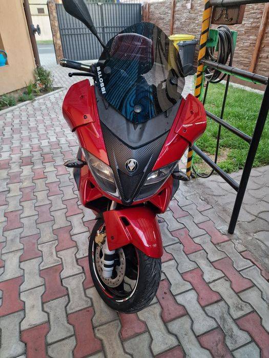 Scuter maxi  Giliera Nexus 500