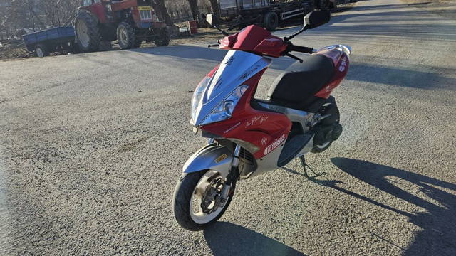 Scuter Peugeot Jetforce 49cc