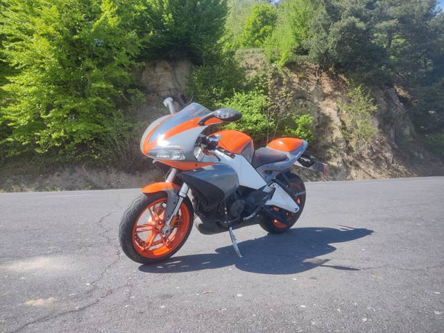 Buell 1125r xb similar KTM  Ducati Aprilia triumph