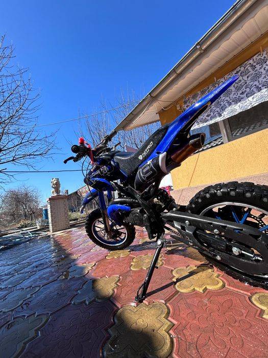 Motocicleta cross impecabila aproape noua