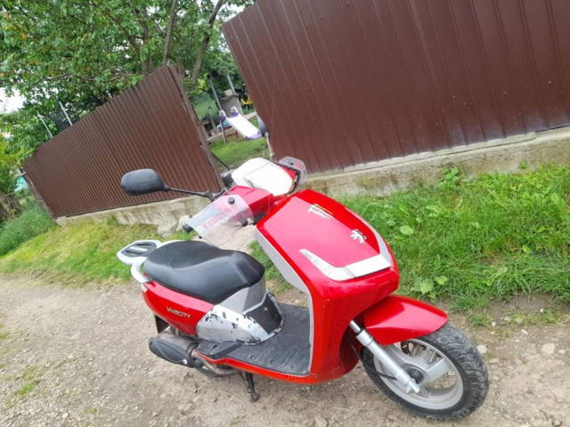 Vand scuter Peogeot 49 2t