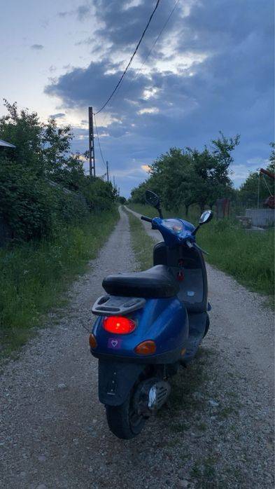 Scuter Piaggio Vespa