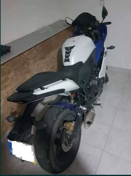 Honda CBR600FA 2011
