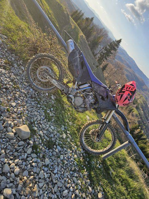 Yamaha yz 250f schimb cu ceva enduro.