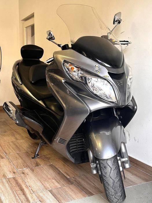 Suzuki burgman 400