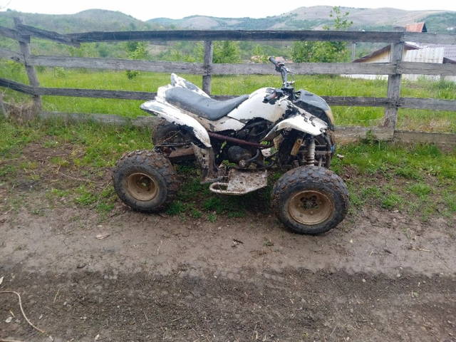 Vând atv bashan 200