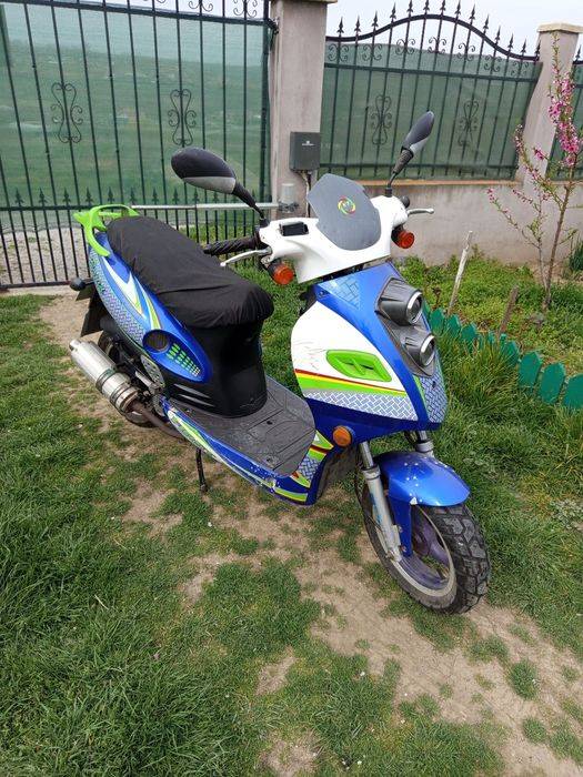 Scuter First bike