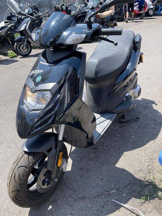 Piaggio Typhoon scuter 125 cc permis A1 sau B