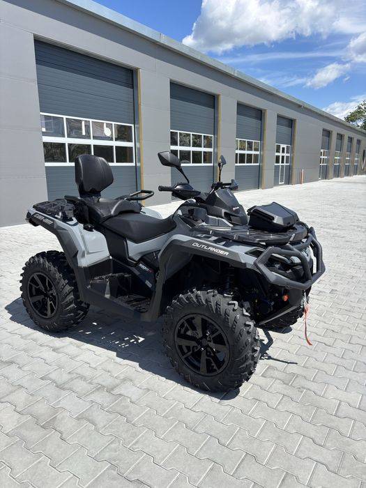Can am outlander 1000r fara abs ! 750 km 13350 € + tva