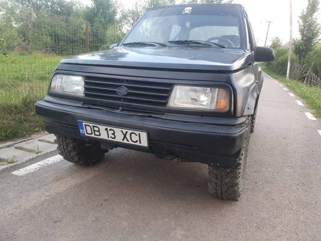 Vând Suzuki Vitara 1.6 benzină +GPL