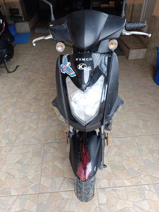 Vând acte Kymco Agility 50 și scuter fata acte