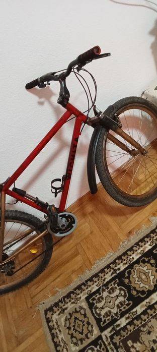 Vând bicigleta în stare foarte buna