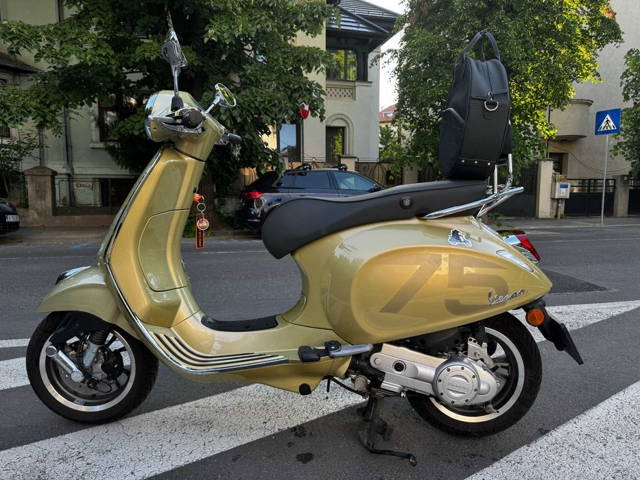 Vespa Primavera 75 Special Edition - 50cmc