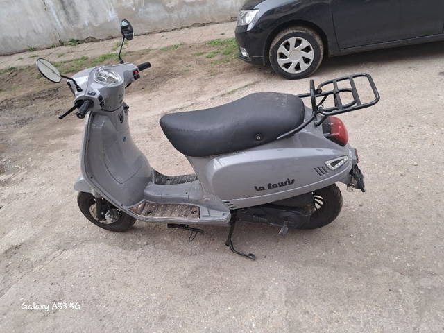 Închiriez scutere fără permis