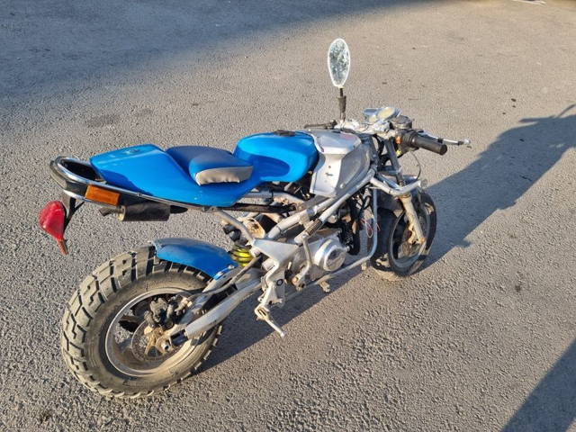 Vând cross de 125