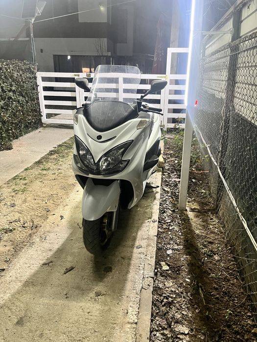 Scooter Yamaha 400 magasty impecabil
