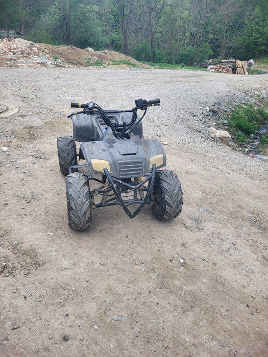 Vând atv 125 cc merge bine
