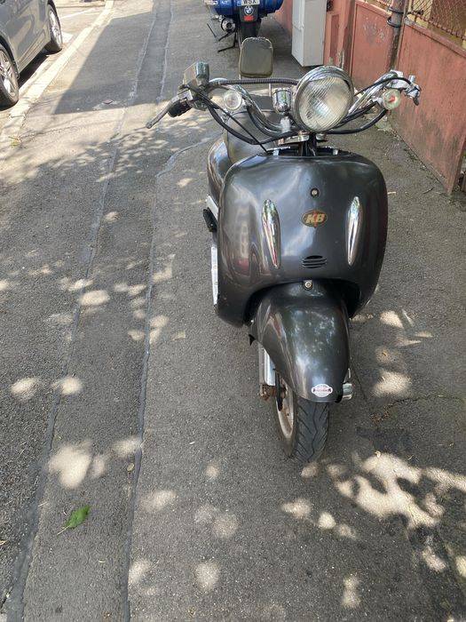 Vand scuter limitat la 25