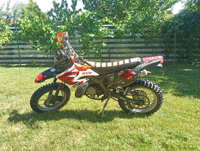 Motocicleta enduro 49 cc