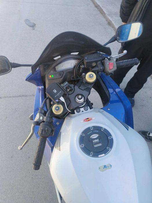 Honda CBR600FA 2011
