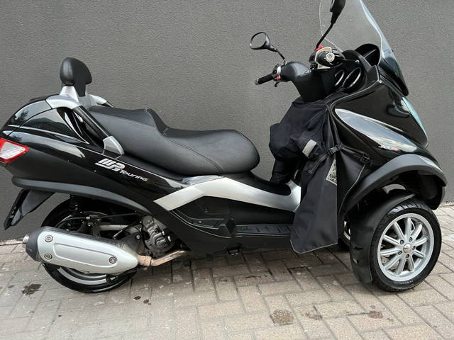 Motoideea vinde Piaggio MP3 300  2011 Rate Garantie