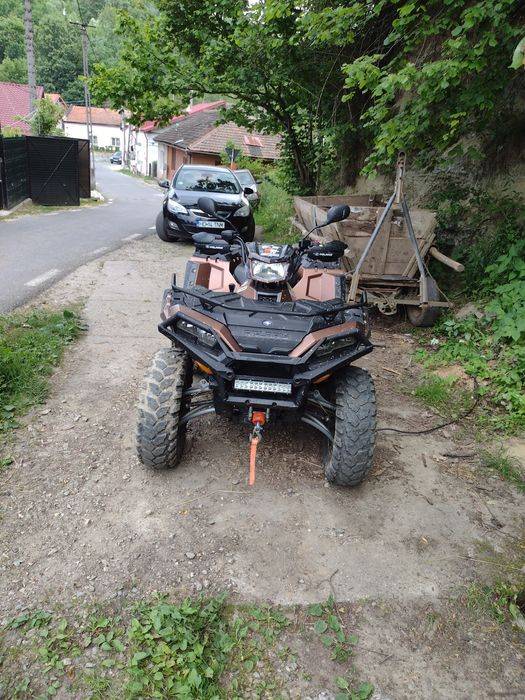 Vând Polaris 1000
