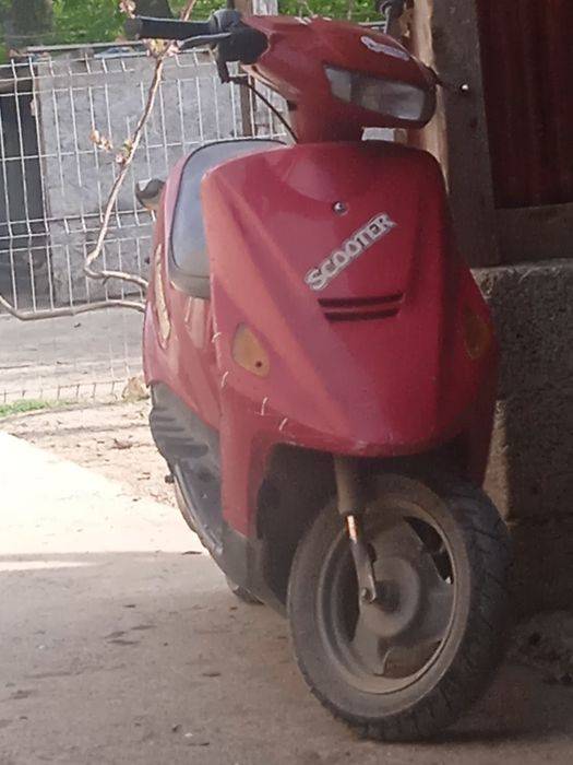 Vând scuter 50cc