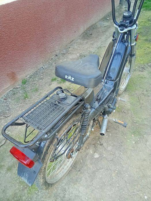 Vând moped remzey
