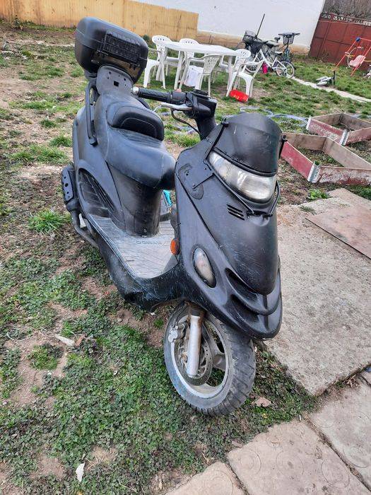 Scuter Kymco.   .