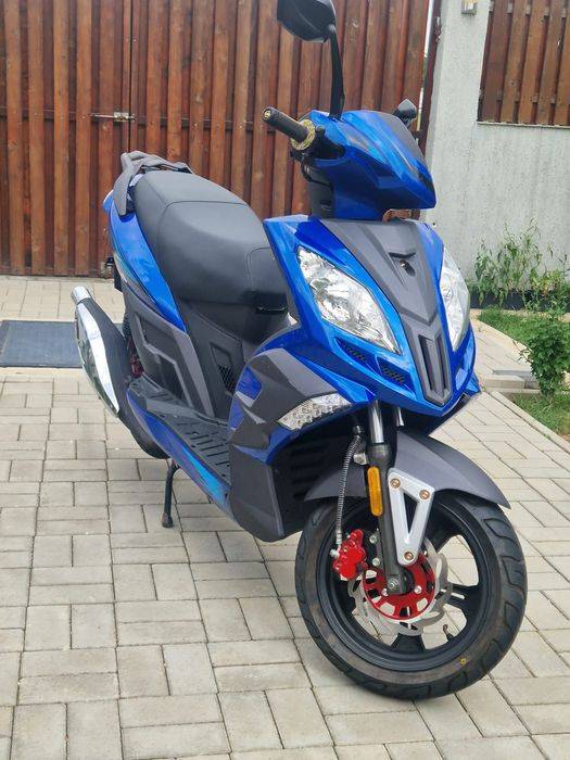 Scuter 125 cm an 2014