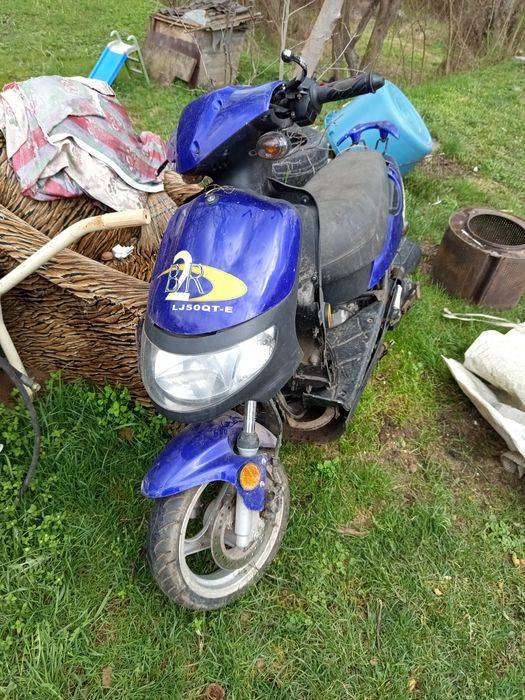 Scuter pentru reparat