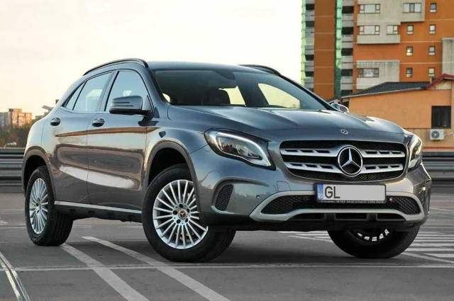 Mercedes-Benz GLA 200d 4Matic