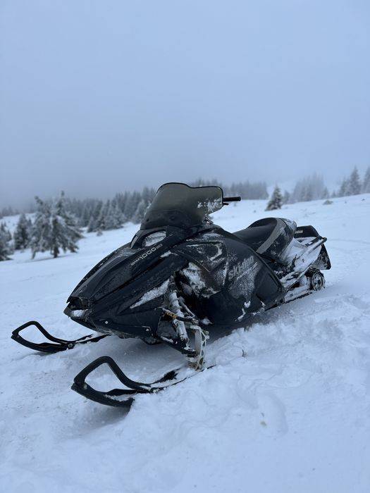 Snowmobil Ski Doo