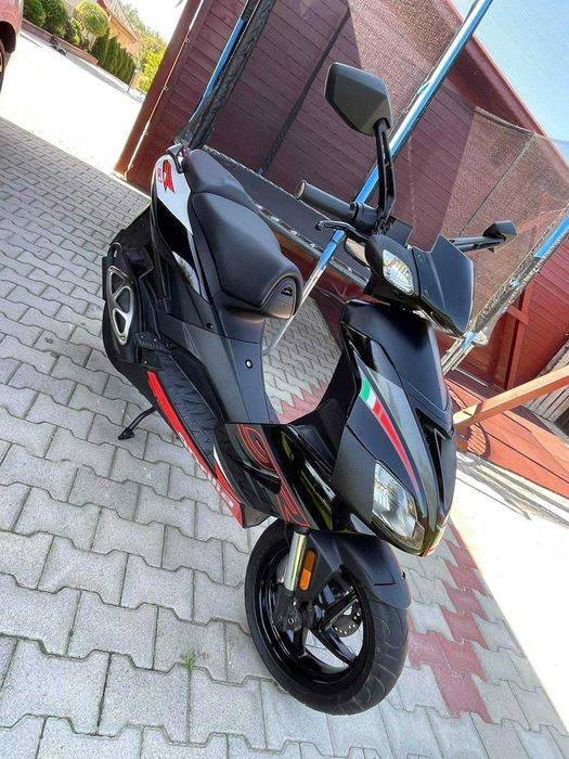 Aprilia sr 50 scuter