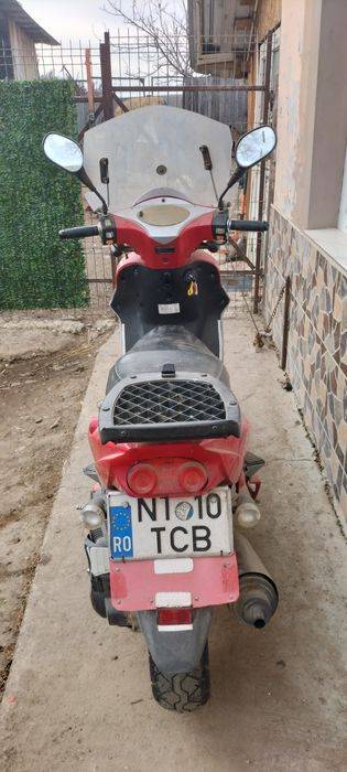 Vând scuter 125 cc
