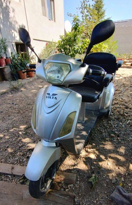 Scuter Tricicleta electrica Volta 60V cu 2 locuri