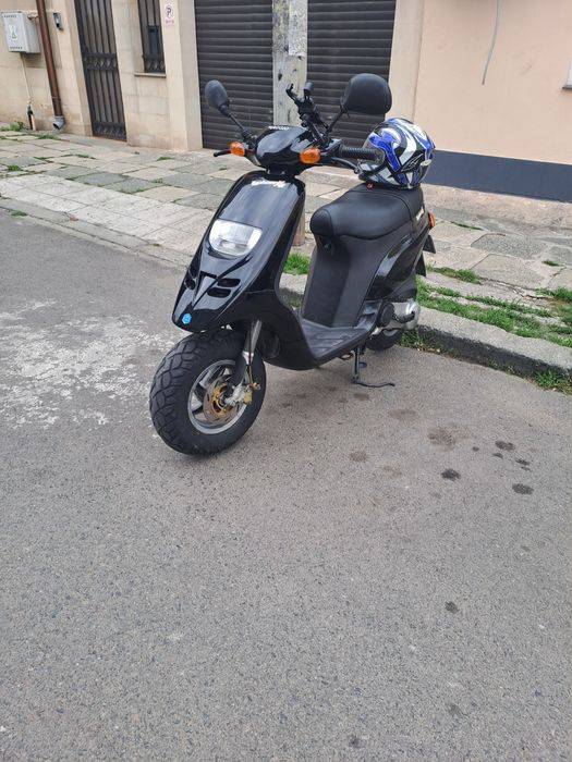 Inchiriez / vand piagio typhoon xr 50cc