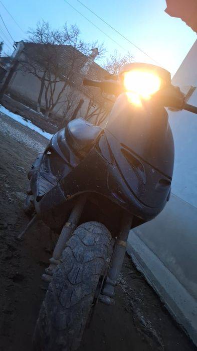 Vand scuter de 49cc peugeot buxy